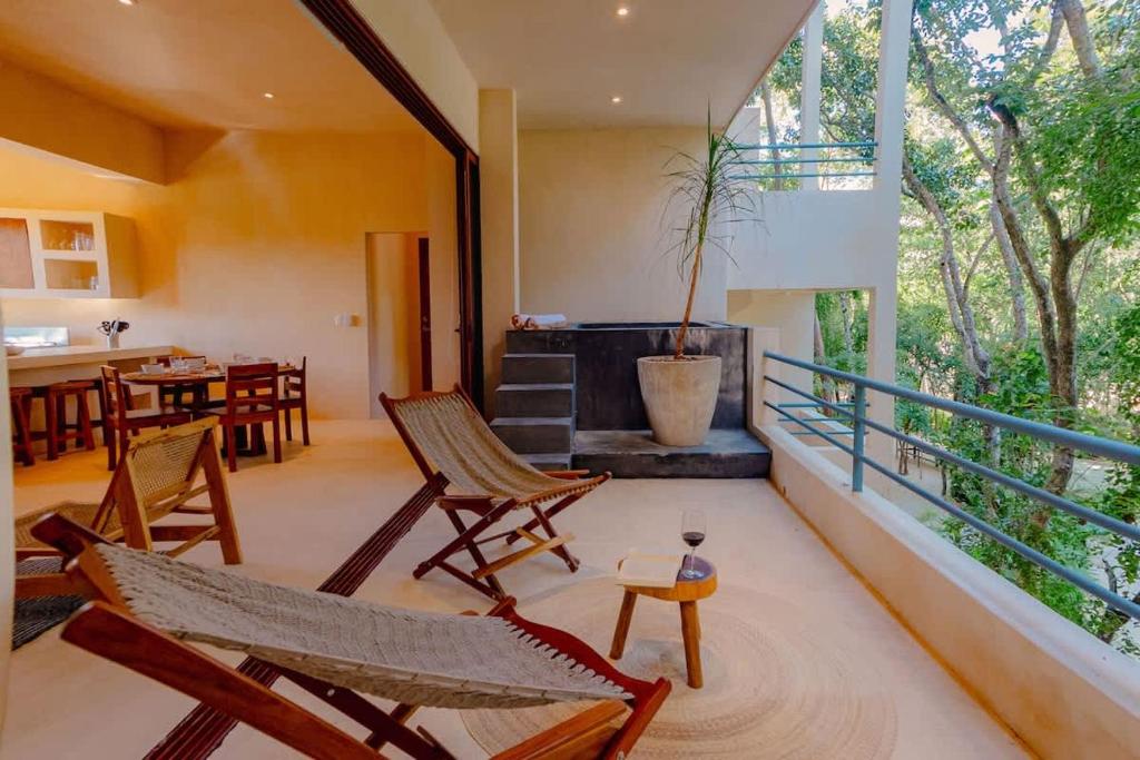 3BR Jungle Escape with luxe plunge Pool- Holistika - 2