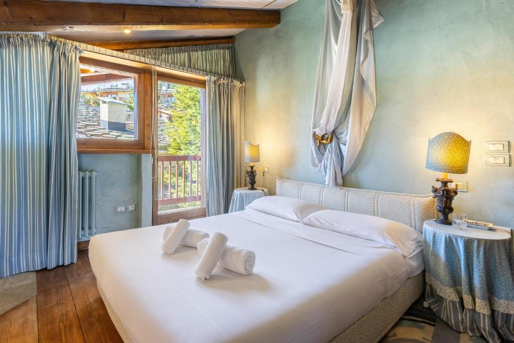 Hostdomus - Imperial Chalet 1 - 4