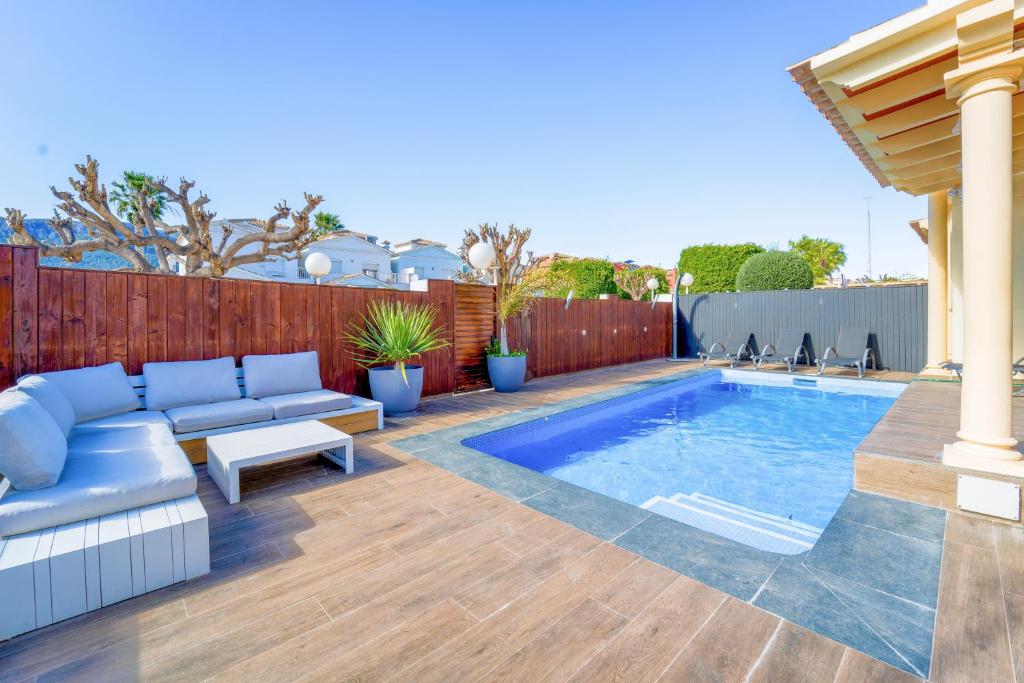 Sunset Pool Villa - 1