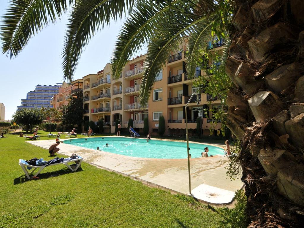 Apartment in Empuriabrava by the Beach - 2