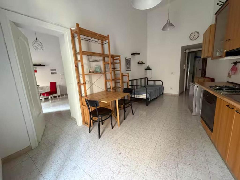 Noble Square Apartment - 4