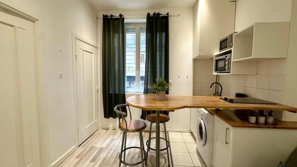 Humility - 1 Bedroom - Close to Pardieu - 3