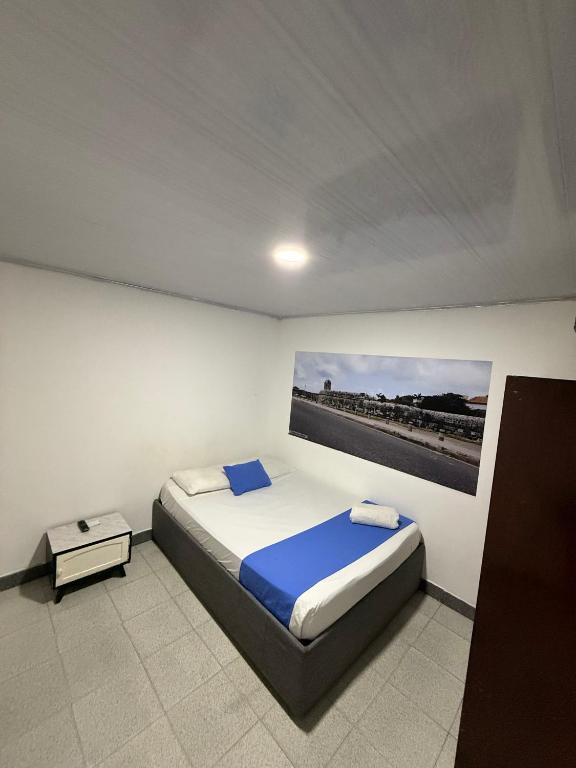 Hotel Toledo FL - 5