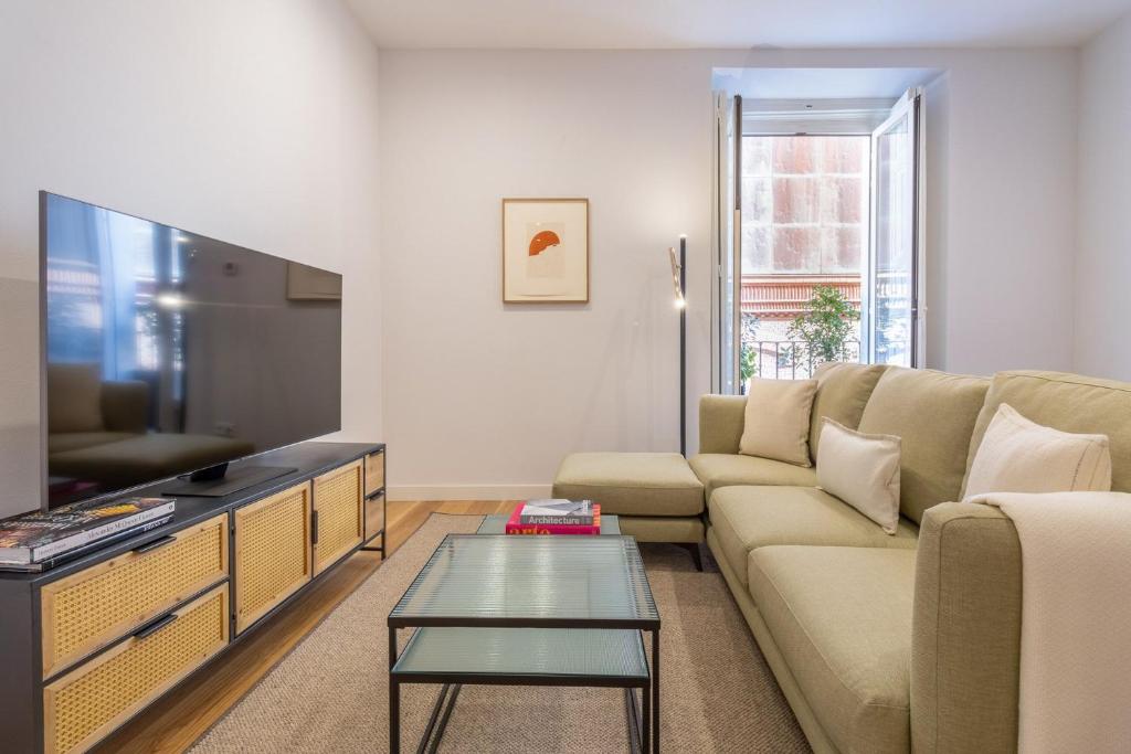 Charming Apartment in the Heart of Las Letras - 2