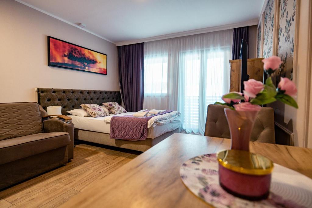 Zlatibor Hills - Modern Apartment Terrace & Free Parking - 2