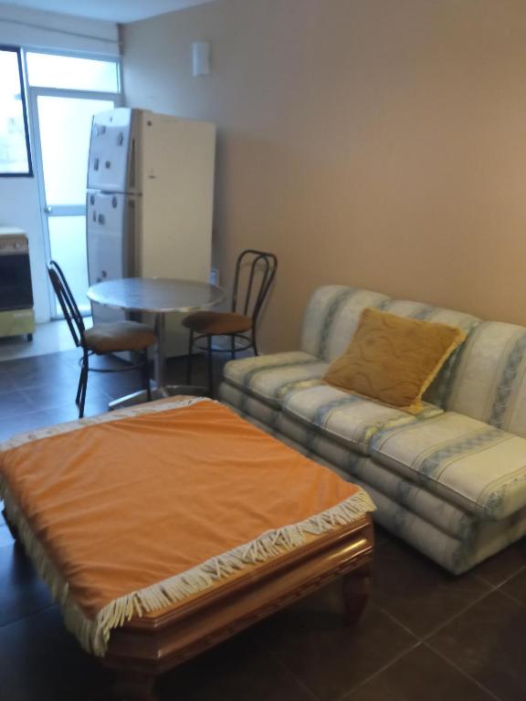 SIUTE EN CUMBAYA, VALLE 2 Y 3, junto a reservorio - 1