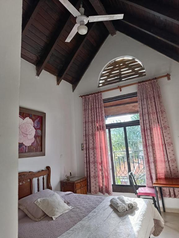 Casa laberinto, Apartamento con vista a la ciudad - 1