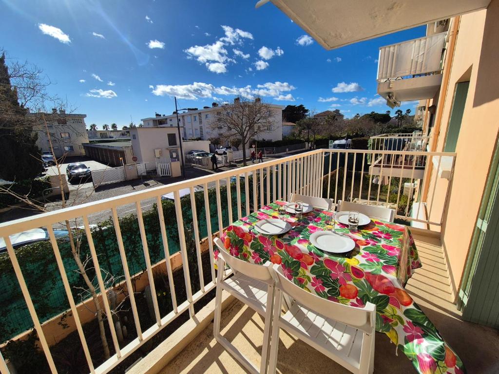 Appartement à 150 M de la plage, lave linge, Wi Fi ... - 2