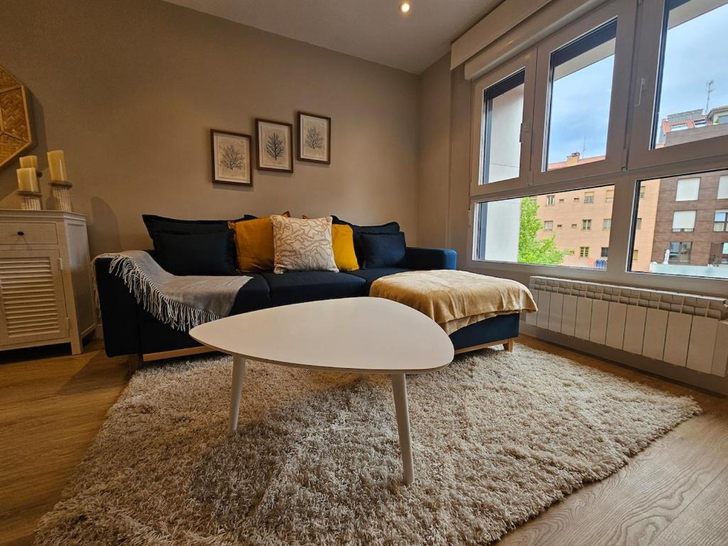 1A126 Apartamento céntrico de 2 dormitorios en Gijón By R2R - 2