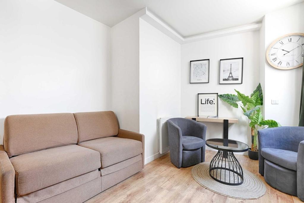 2BR Montmartre Chapelle Apartment - 1