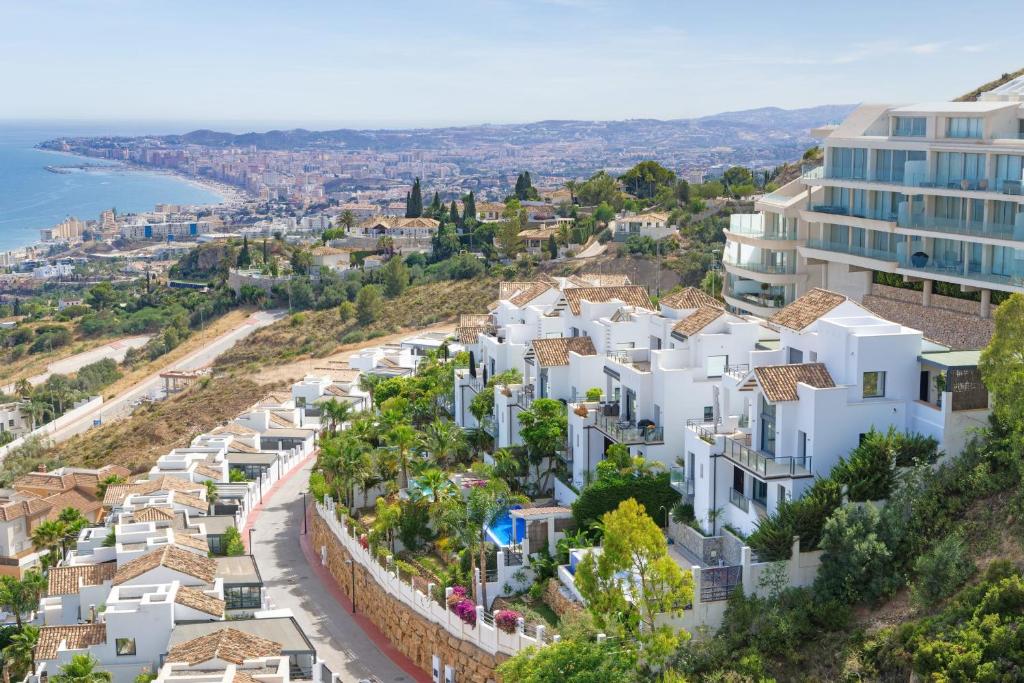 Amazing modern villa with spectacular seaviews close to Benalmadena Pueblo - 3