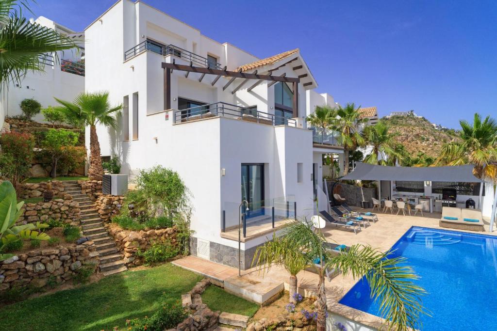Amazing modern villa with spectacular seaviews close to Benalmadena Pueblo - 5