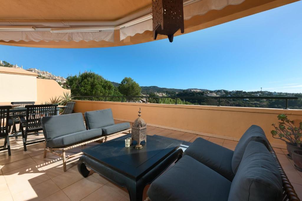 Beautiful 2 bedroms apartment located in Elviria Hills - 5