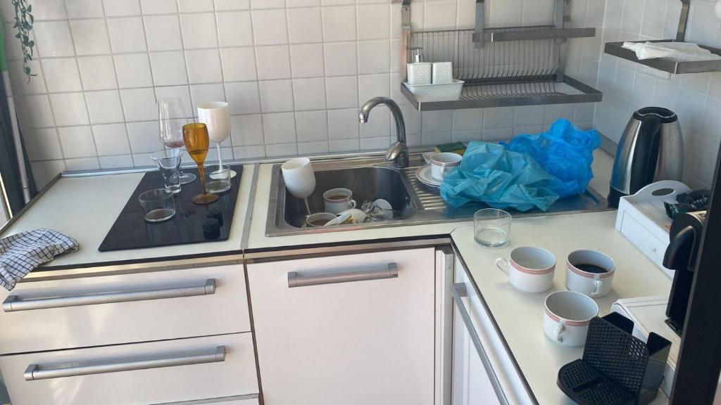 Modern Apt 10 min from Metro B Free WiFi - 1