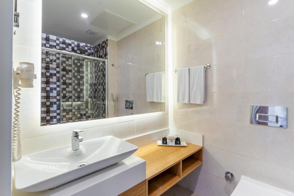Dosinia Luxury Resort-Ultra All Inclusive — Hotel rooms in Beldibi