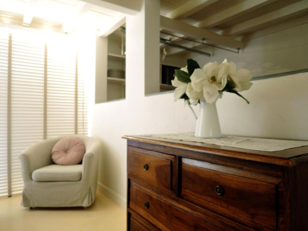 Cozy & Charming Florentine Hideaway - 3