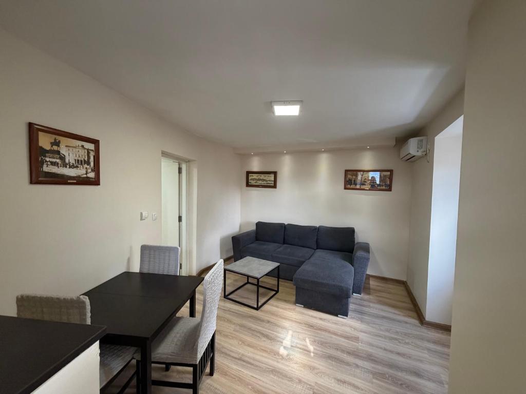 Knez Mihailova street in Belgrade - 3