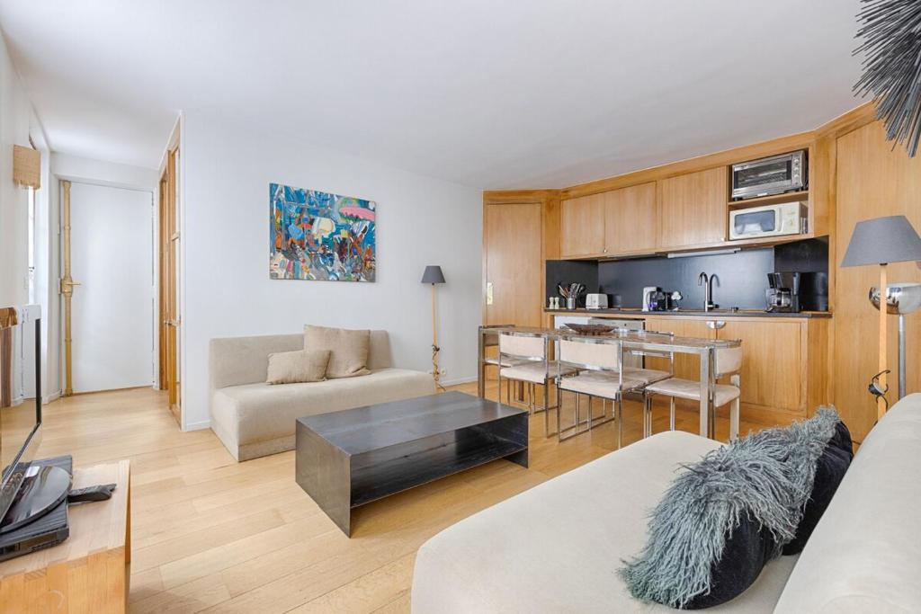 Luxury Apartment Saint Honore Champs Elysees - 3