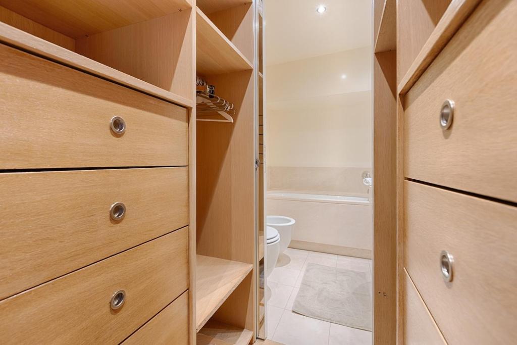 Luxury Apartment Saint Honore Champs Elysees - 4