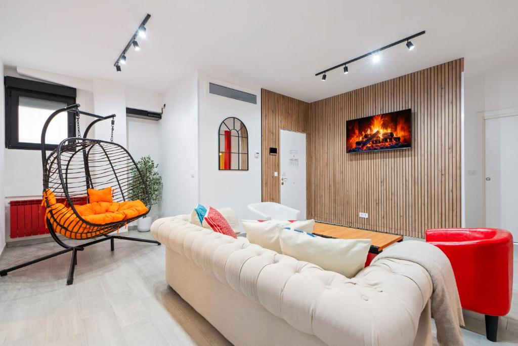 Ciudad Lineal Modern Apartment - 3 Bdrms-2 bath - 5