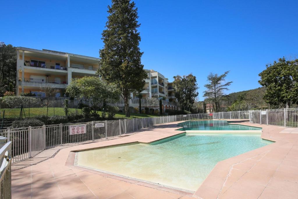 Valbonne Luxury 2 Bed Apartment Victoria Golf - Le Swing Domain - 2