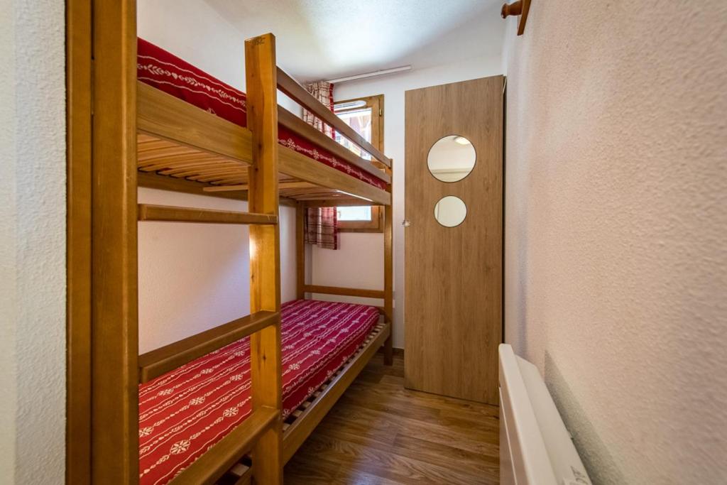 Apartment for 4 - 6 people in Albiez-Montrond - 4