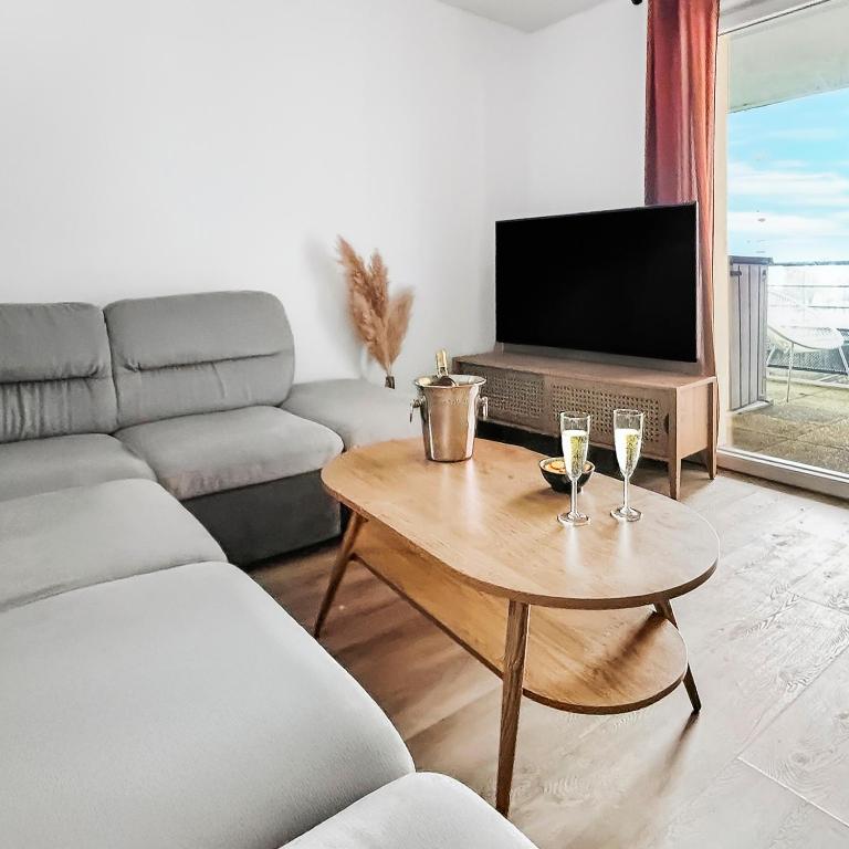 T3 moderne, balcon, parking, proche centre ville - 3