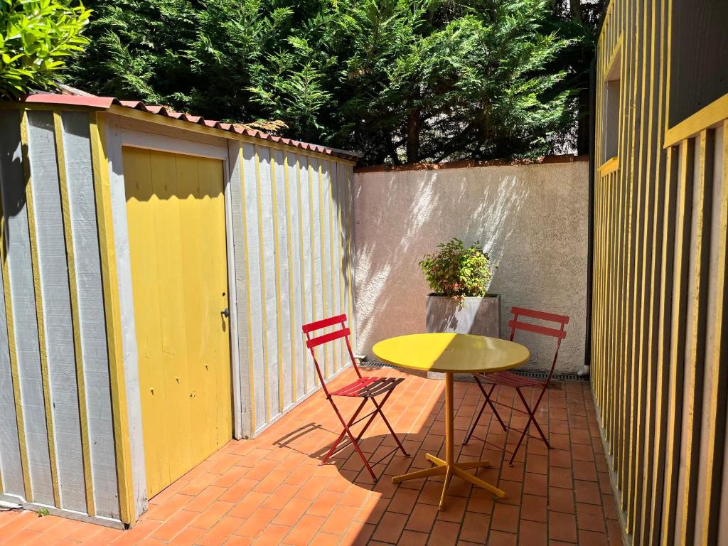 Maison familiale de charme avec jardin - 3