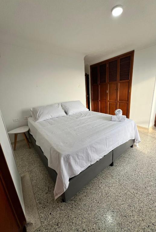 Tu Estancia Ideal en Bucaramanga! Apto Moderno, Amplio y Bien Ubicado - 2