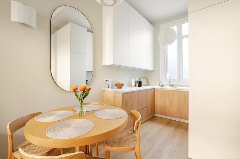 Naranja - Beautiful two Bedroom Apartment in the Old Town - 3