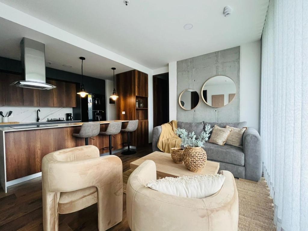 APT229 TO3 - Modern 2BR 2Bed Country Suite El Retiro, Ant - 3