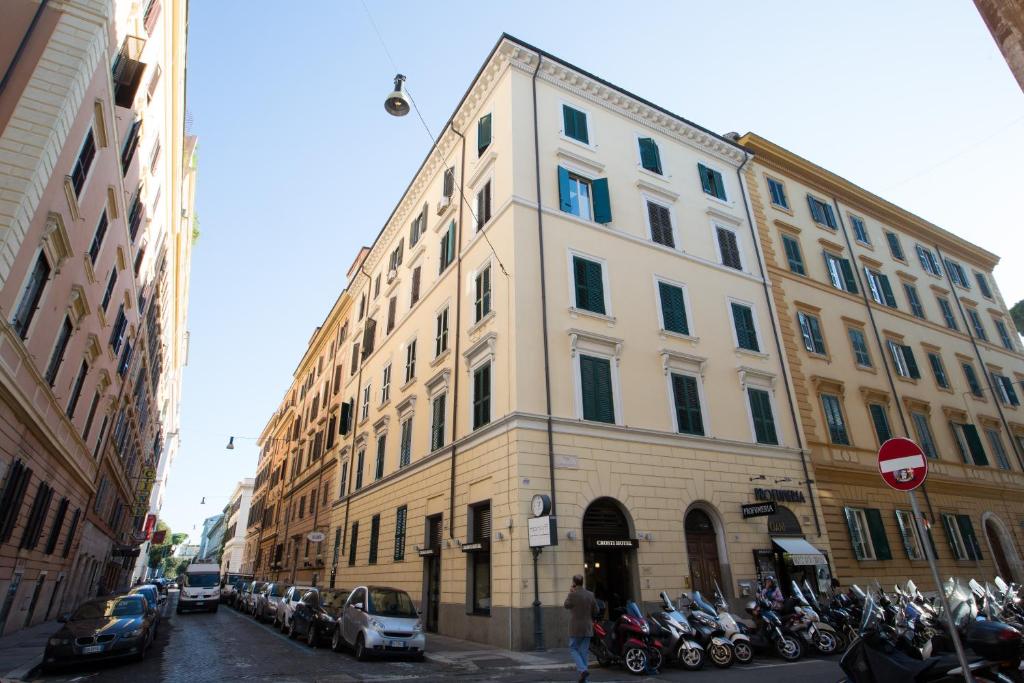 Crosti Hotel - 2
