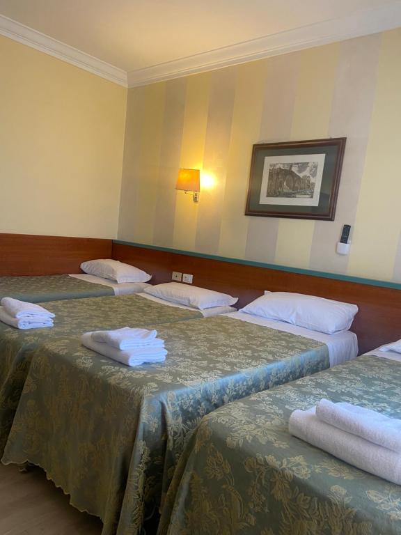 Hotel Center 1 - 3