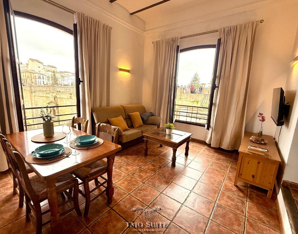 El Mirador, Tajo Suite Garmam - 1