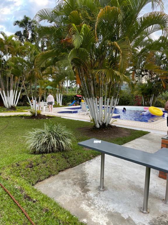 Peaceful 4 bedroom Cottage with pool - 4