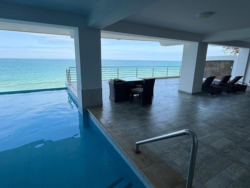 Departamento en Playa Murciélago y Mall del Pacífico - 5