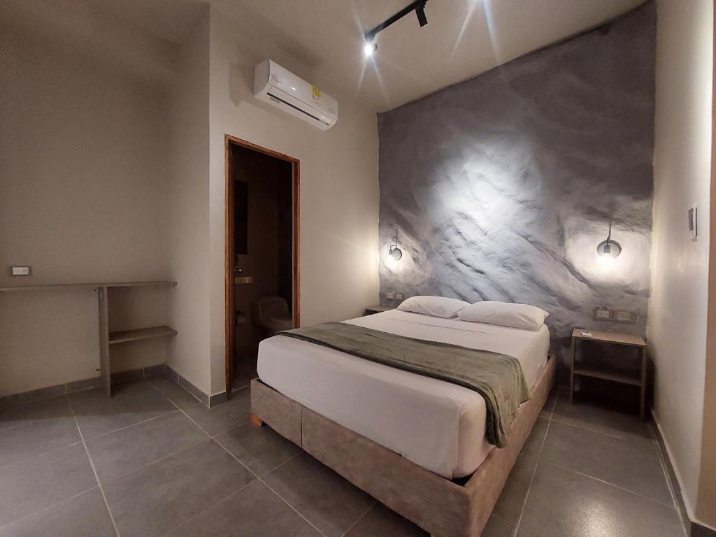 Hotel Kyros by 70 - 1