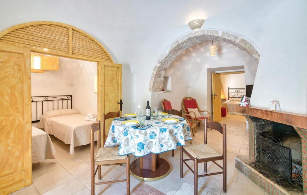 Stunning Home In Ostuni With Wifi - 3