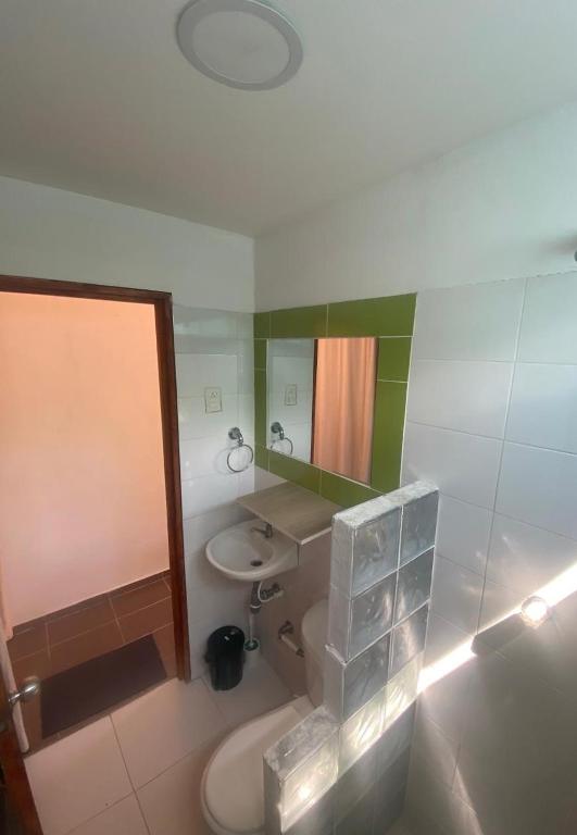 Apartaestudio con balcón cerca al mar - 4