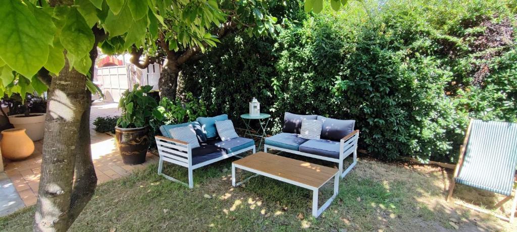 FRGK Coastal House , Garden Near Beaches & Ultra-Fast Wi-Fi - 1