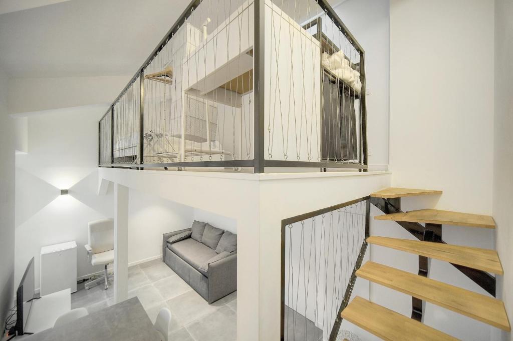 FRGK "24 AOUT 1 Mezzanine Bedroom Apartment Center Antibes AC WIFI HIGH SPEED " - 5