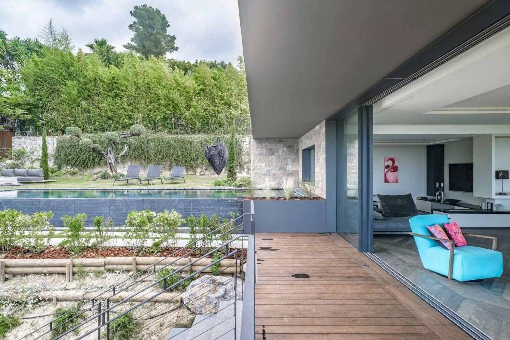 FRGK TTWHYNOT Luxury Contemporary Villa Pool, Garden & Ultra-Fast Wi-Fi - 5