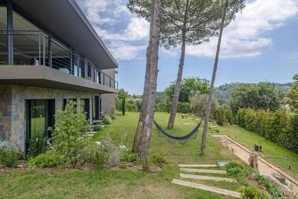 FRGK TTWHYNOT Luxury Contemporary Villa Pool, Garden & Ultra-Fast Wi-Fi - 4