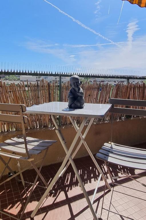 Studio near Hippodrome & Seaside - 1