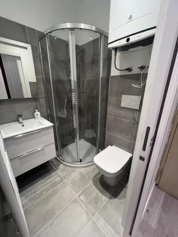 Comfort Room - 3