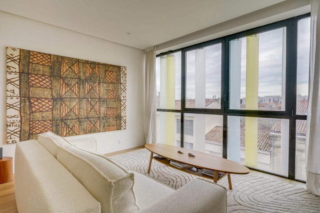 Apartment with parking in the heart of Chartrons - 2
