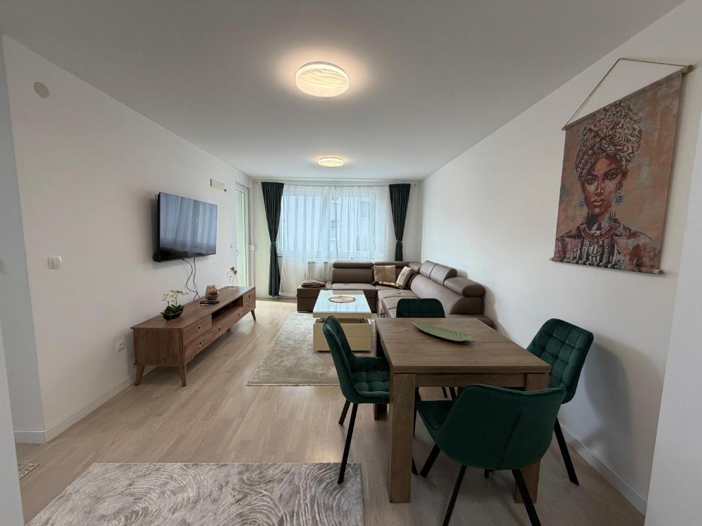 Urban Home Stupine - 5