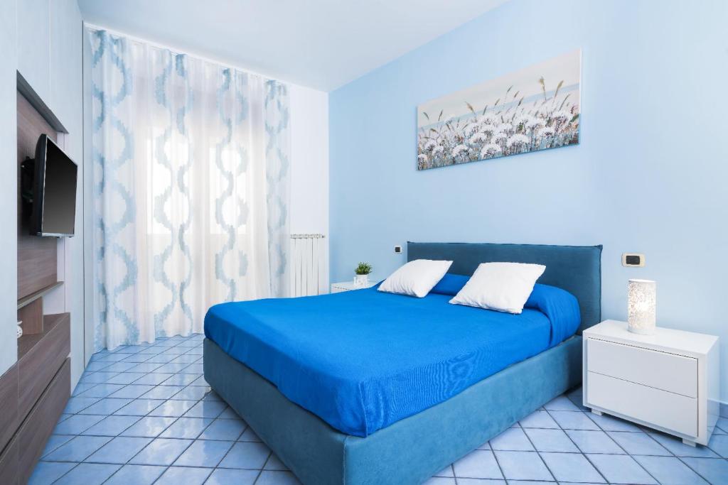 I Tre Delfini apartment in center-Sorrento Coast - 2