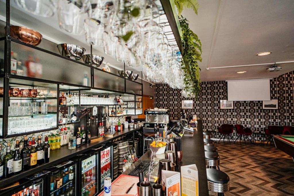 Bar/lounge