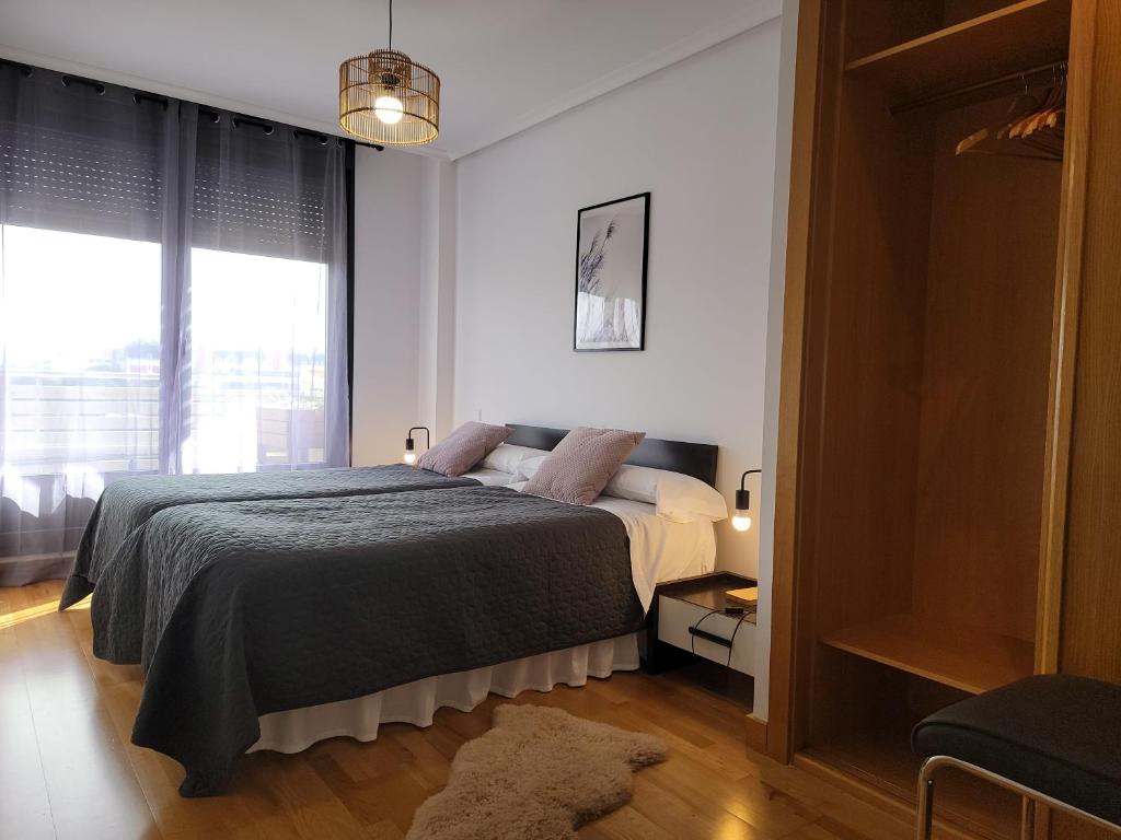 Apartamento Medrano PISCINA AIRE ACONDICIONADO terraza y 5 minutos del centro en coche ideal para mascotas - 4